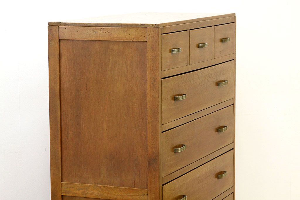 レトロ家具　昭和レトロ　古いナラ材のアンティークチェスト(タンス・たんす・ドロワー)