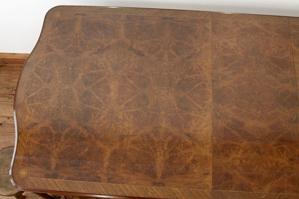 中古　イタリア製　象嵌入りダイニングテーブル(エクステンションテーブル)