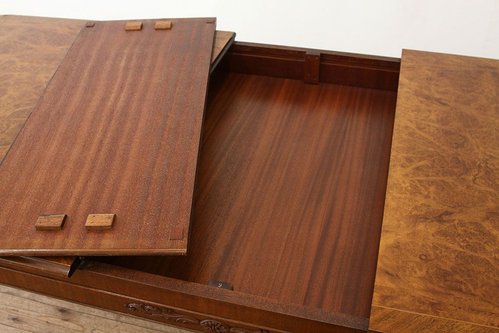 中古　イタリア製　象嵌入りダイニングテーブル(エクステンションテーブル)