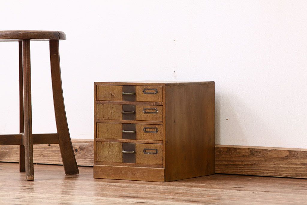 レトロ家具　昭和レトロ　ネームプレート付き小引き出し(アンティーク)