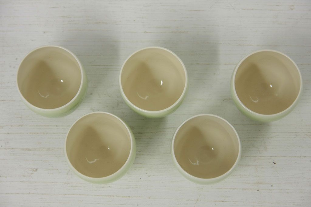 アンティーク雑貨　○古い萬珠堂・緑釉酒器