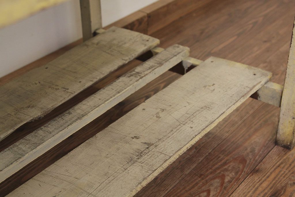 レトロ家具　★昭和レトロ 引き出し付きペイント作業台(テーブル・机)