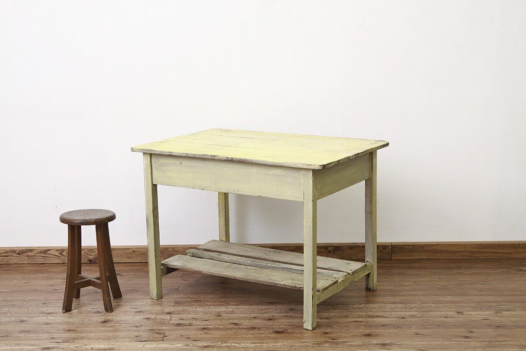 レトロ家具　★昭和レトロ 引き出し付きペイント作業台(テーブル・机)