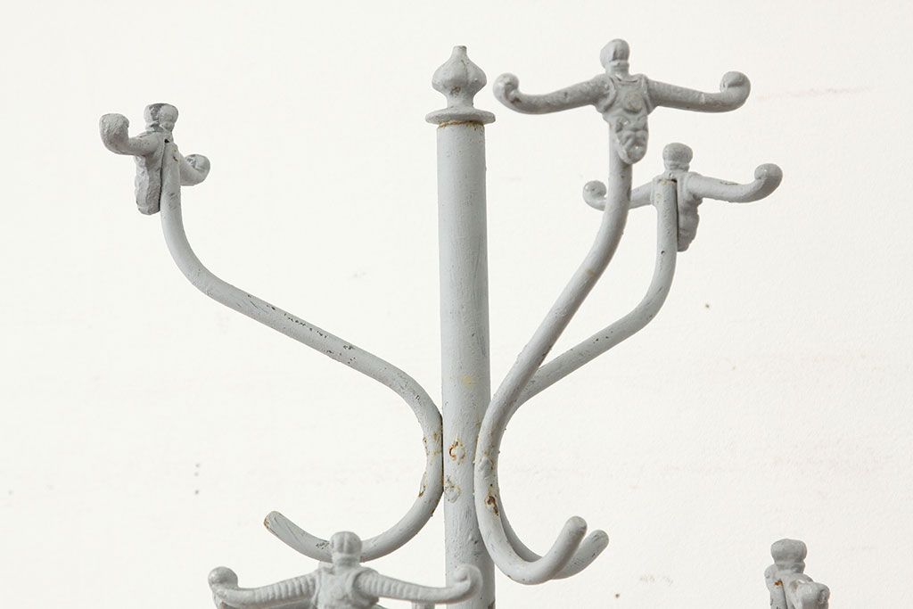 アンティーク雑貨　フランスアンティーク ペンキのはげた鋳物製のポールハンガー(3)