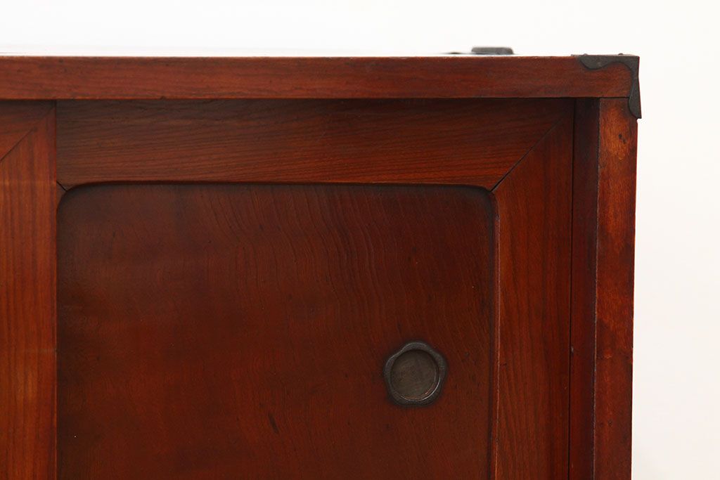 アンティーク家具　アンティーク　前欅アイアンスタンド付きローボード(鉄脚・箪笥・リビングボード)