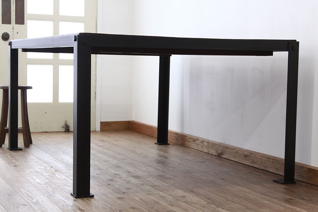 アンティーク家具　アンティーク　欅古材天板のアイアンフレームダイニングテーブル