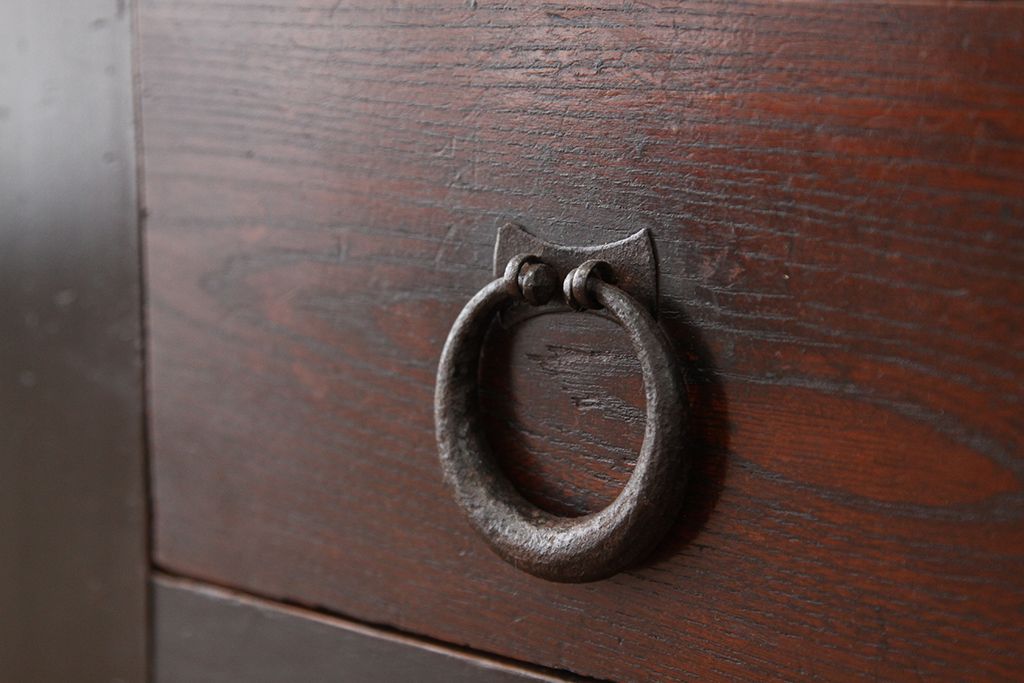 アンティーク家具　古民具・骨董　使い込まれた京都産のぼり引き出し付き一間水屋箪笥(茶箪笥・食器棚)