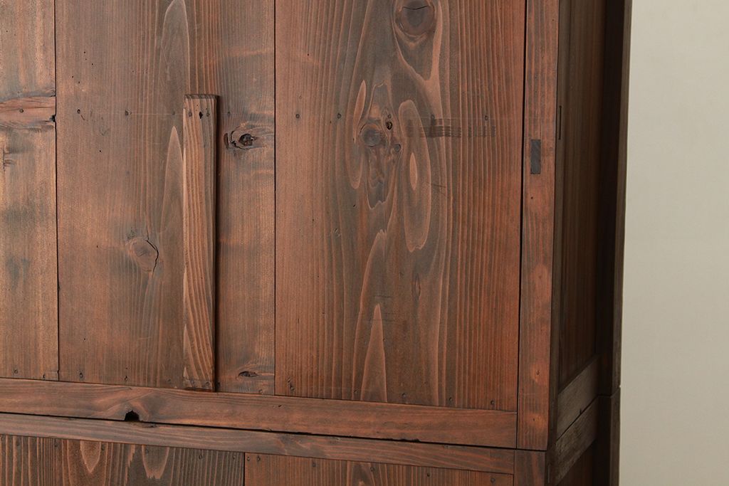 アンティーク　美品!古い木の大きな二段重ね収納棚(飾り棚・ガラスケース)