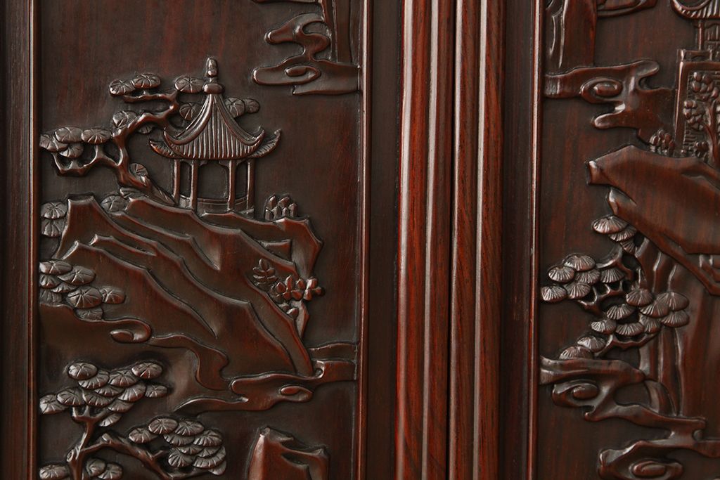 アンティーク家具　古民具・骨董　彫刻の素晴らしい唐木飾り棚(茶棚)