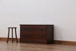 アンティーク家具　アンティーク　古い木のシンプルなローチェスト(ローボード)
