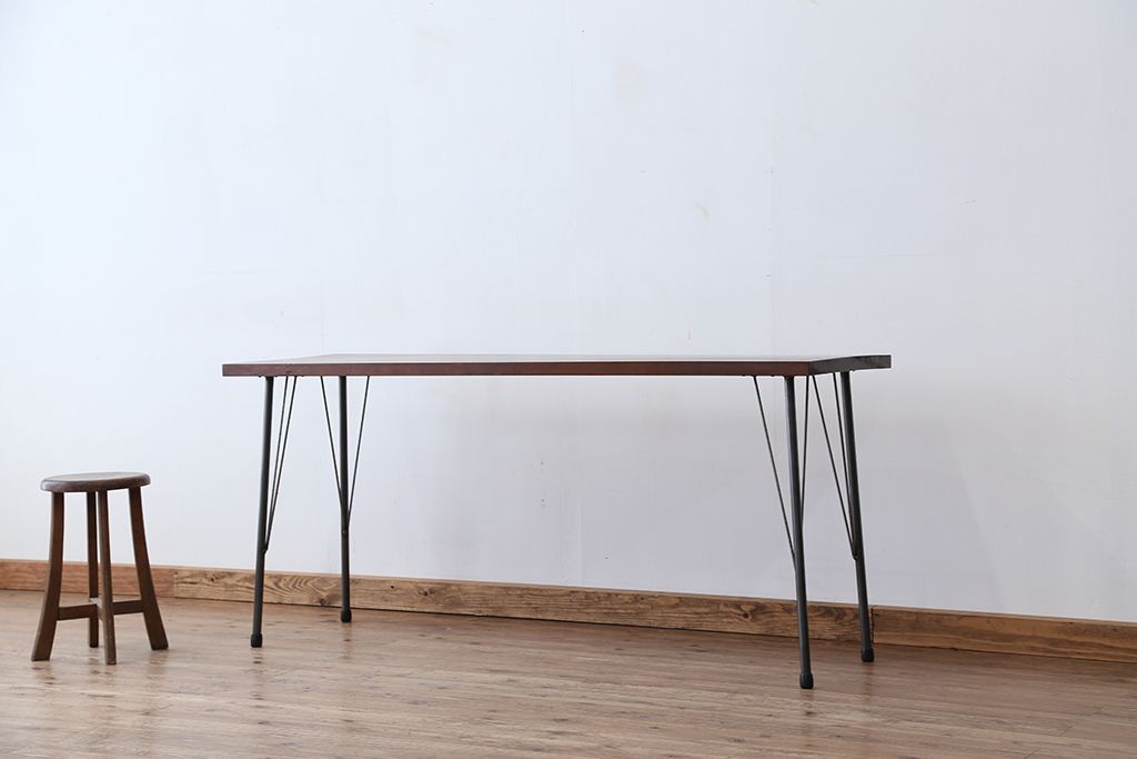 アンティーク家具　☆アンテイーク　古い木の鉄脚テーブル(作業台)