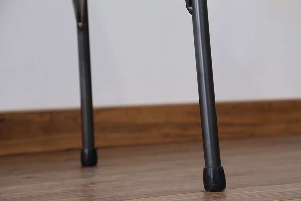 アンティーク家具　☆アンテイーク　古い木の鉄脚テーブル(作業台)