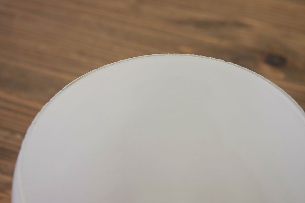 アンティーク　古いガラスの吊り下げ照明(電笠、乳白ガラス)