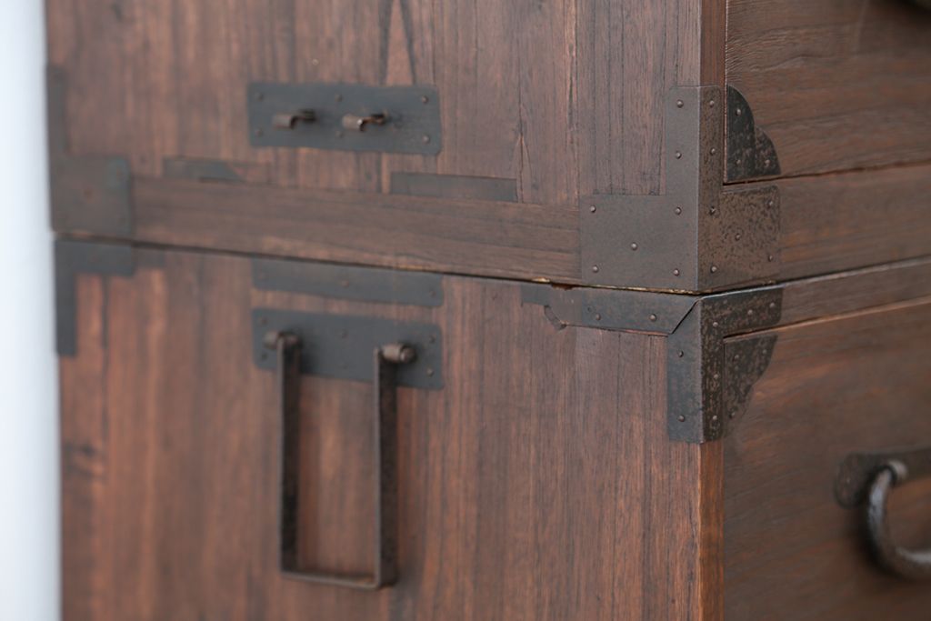 アンティーク家具　☆古民具・骨董　古いお家の二段重ね時代箪笥