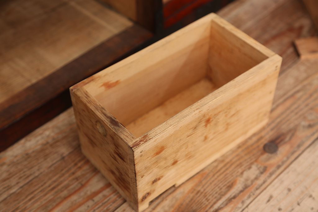 アンティーク家具　古民具・骨董　時代箪笥ローチェスト(ローボード)