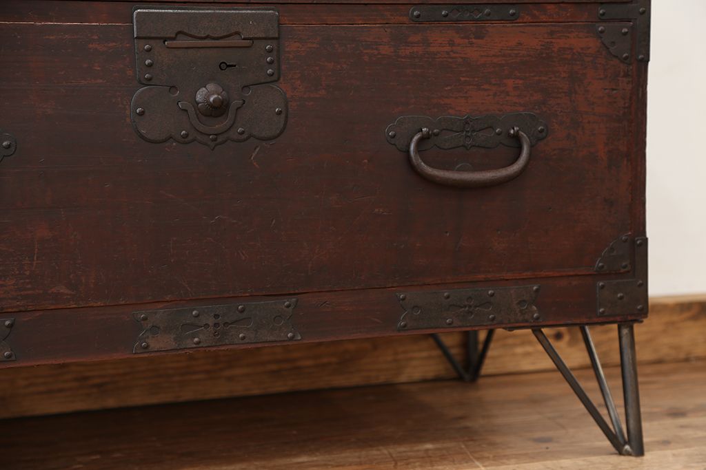 アンティーク家具　古民具・骨董　時代箪笥鉄脚ローボード(ローチェスト)