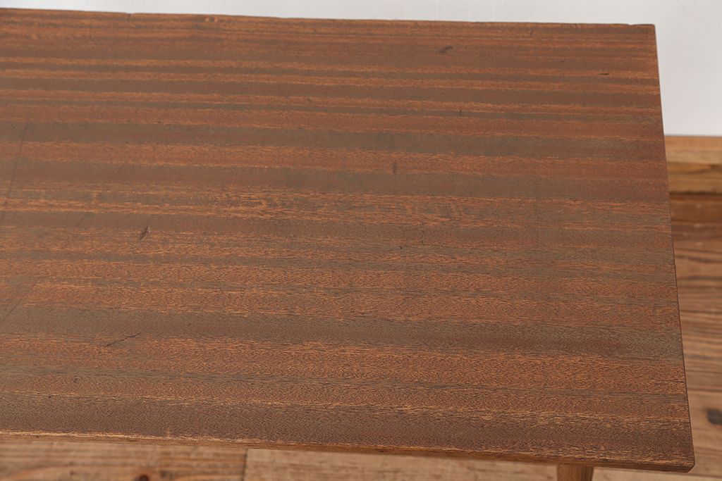 レトロ家具　アンティーク　天板一枚板!古材を使ったレトロなセンターテーブル
