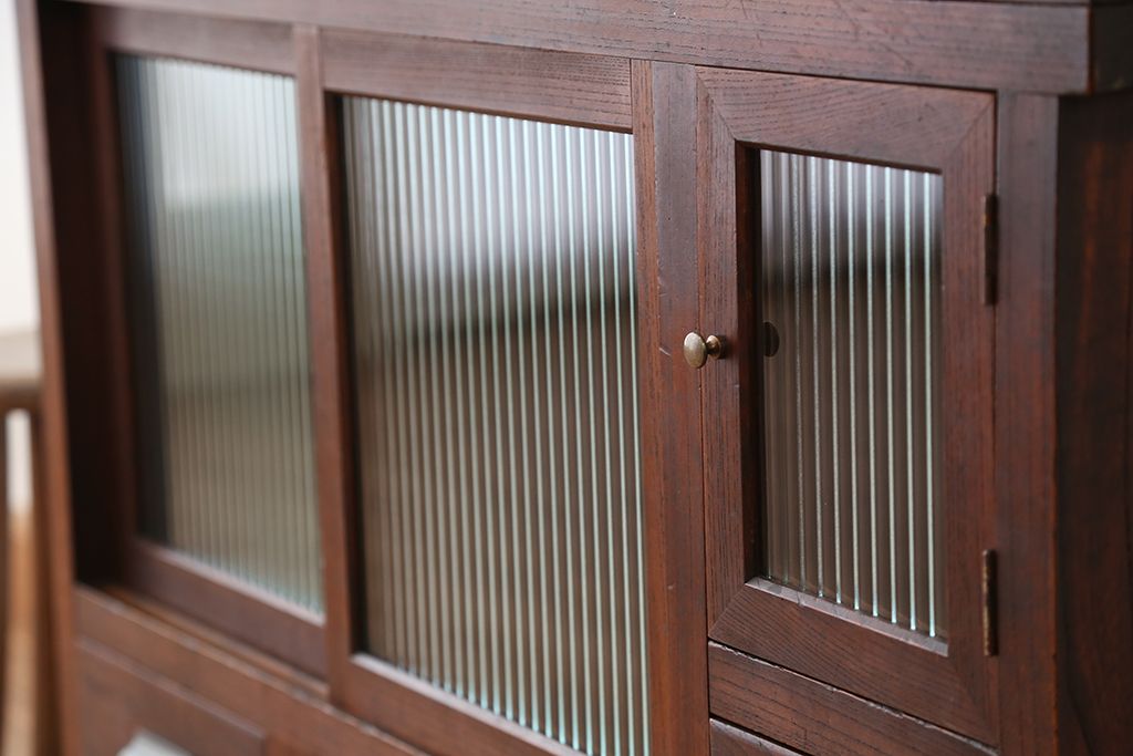 アンティーク家具　☆アンティーク　前面欅!モールガラス二段重ね食器棚(収納棚)