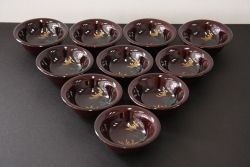 アンティーク雑貨　アンティーク　古い蒔絵の木製お椀10客(漆器)