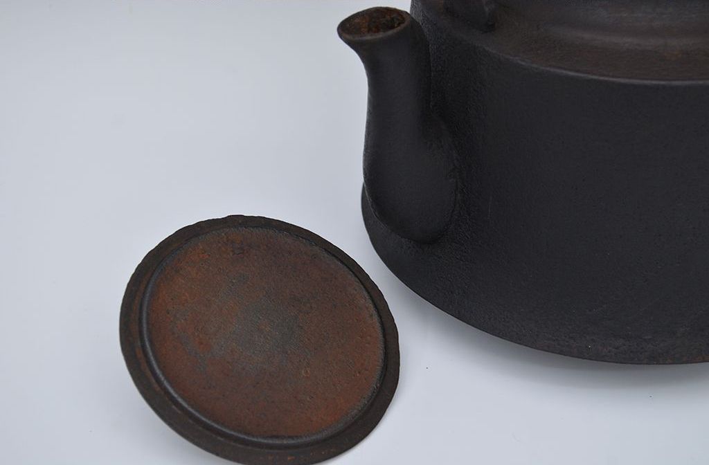 アンティーク雑貨　古民具・骨董　古い鉄瓶(茶道具)