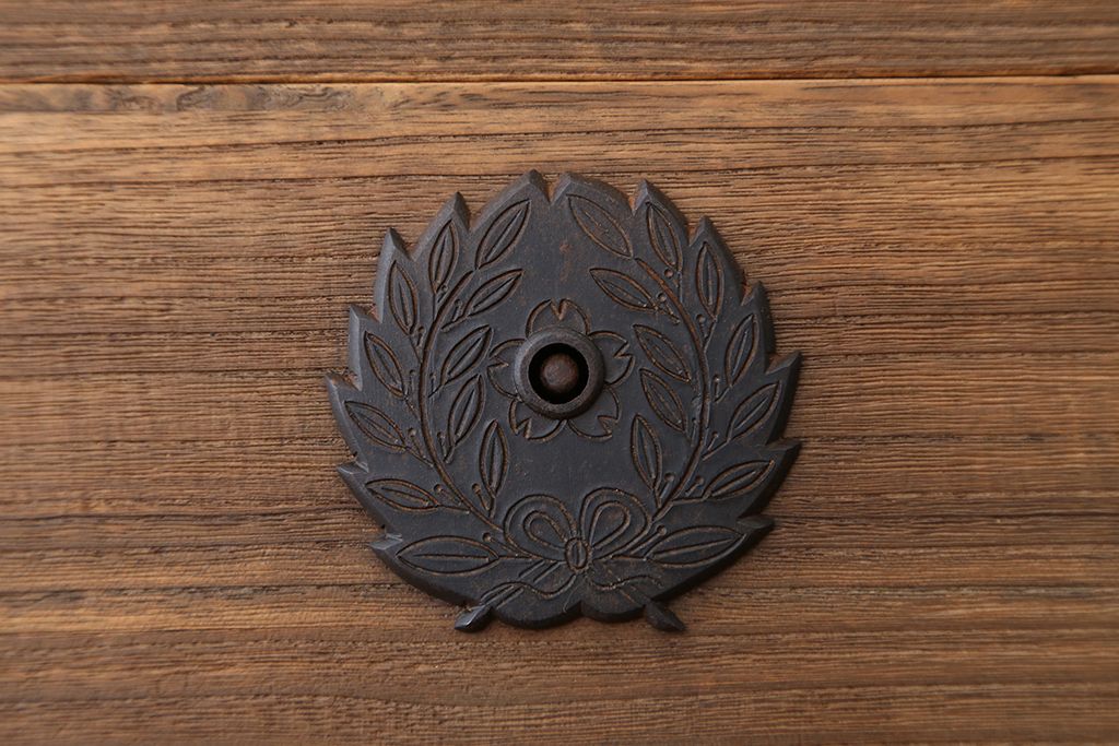 アンティーク家具　☆アンティーク　高級品!上質な作りの総桐二段重ね時代箪笥(桐箪笥、桐たんす)