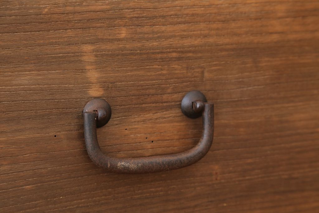 アンティーク家具　☆アンティーク　高級品!上質な作りの総桐二段重ね時代箪笥(桐箪笥、桐たんす)