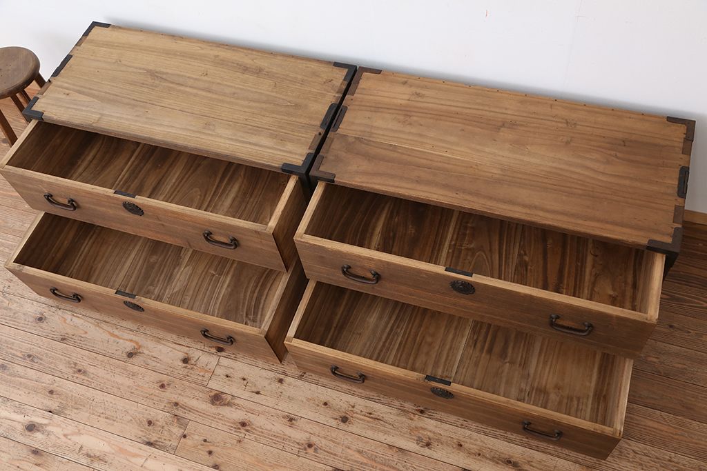 アンティーク家具　☆アンティーク　高級品!上質な作りの総桐二段重ね時代箪笥(桐箪笥、桐たんす)