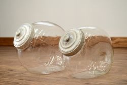 アンティーク雑貨　昭和レトロ　古い駄菓子屋のガラス瓶2個セット(猫ビン)(3)
