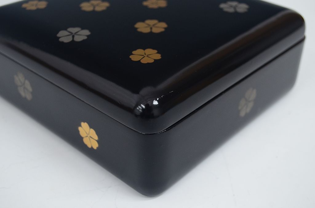 アンティーク雑貨　大正〜昭和初期　蒔絵の美しい木製菓子鉢・皿セット(漆器)