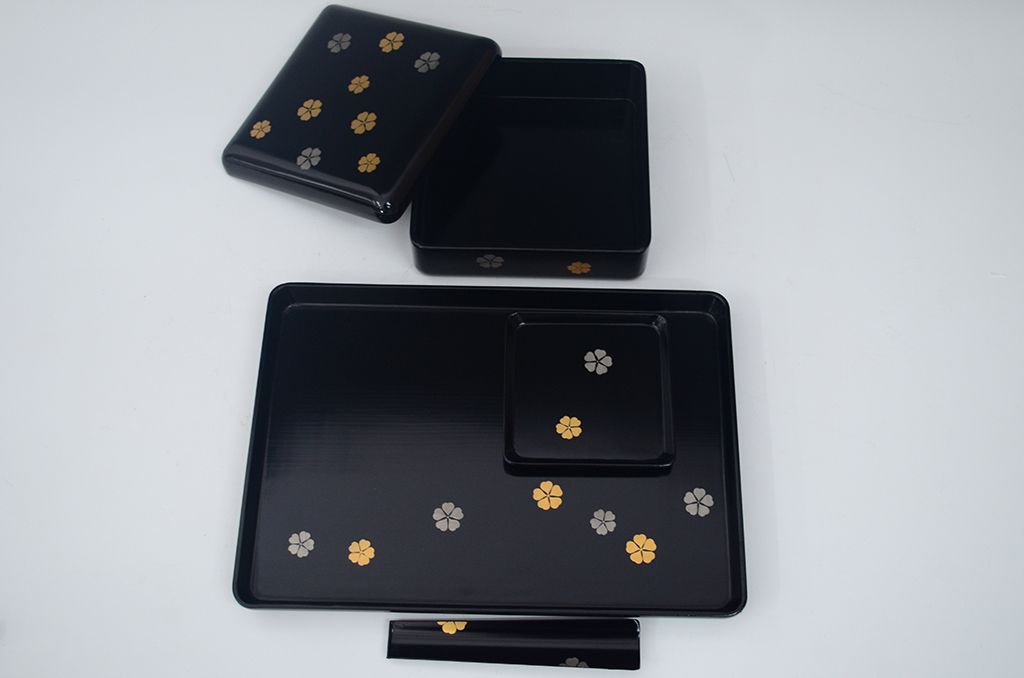 アンティーク雑貨　大正〜昭和初期　蒔絵の美しい木製菓子鉢・皿セット(漆器)