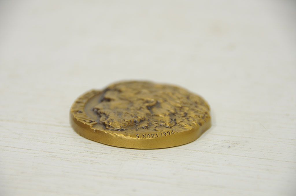 アンティーク雑貨　○堀進二作・中村彝ブロンズレリーフ2点(メダル)