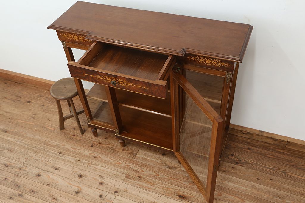 中古　イギリス製　美しいキャビネット