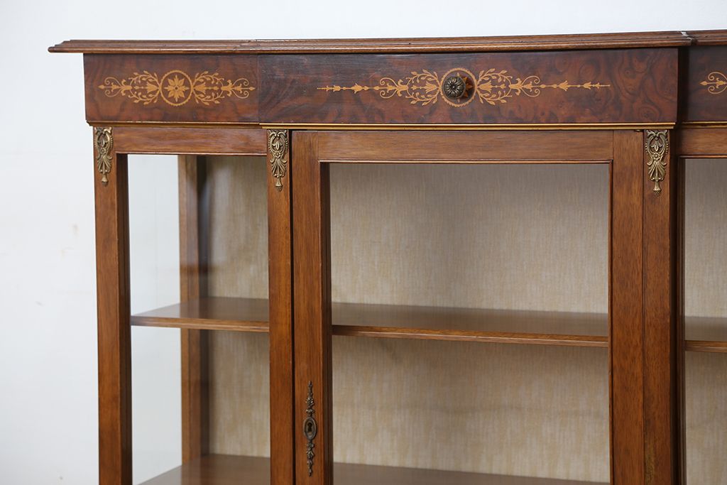 中古　イギリス製　美しいキャビネット