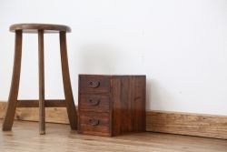 アンティーク家具　アンティーク　古い木の小さな小引き出し