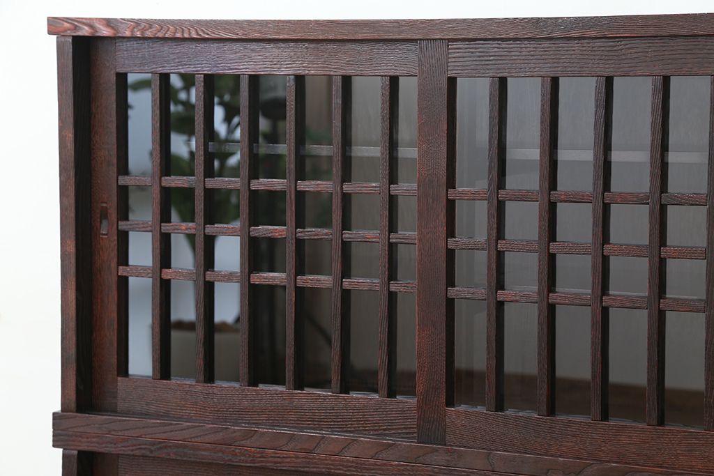 アンティーク雑貨　中古　高級栗材!浮造り(うづくり)仕上げ　民芸茶箪笥(食器棚、水屋箪笥)