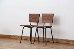 アンティーク家具　再入荷!人気の無垢板と鉄脚のイス2脚セット?(いす椅子アイアン)