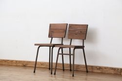 アンティーク家具　再入荷!人気の無垢板と鉄脚のイス2脚セット?(いす椅子アイアン)