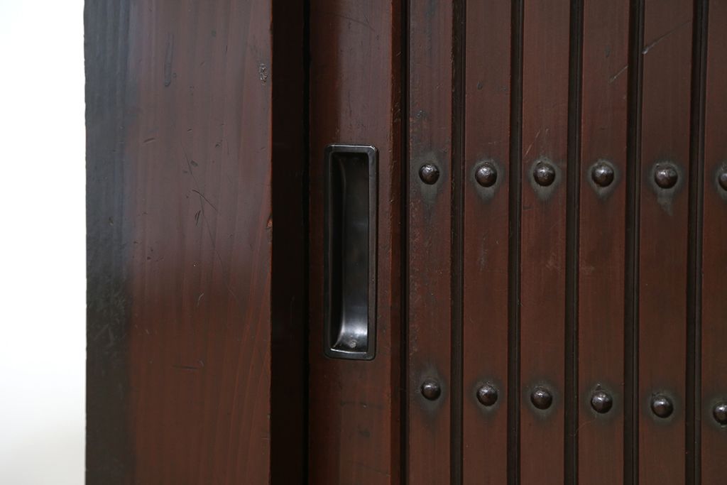 アンティーク家具　古民具・骨董　使い込まれた美しい水屋箪笥(食器棚、収納棚)