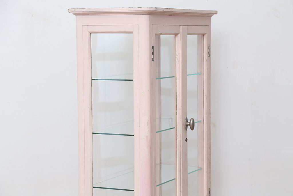 アンティーク家具　可愛いデザイン!　ピンク色のケビントガラスケース
