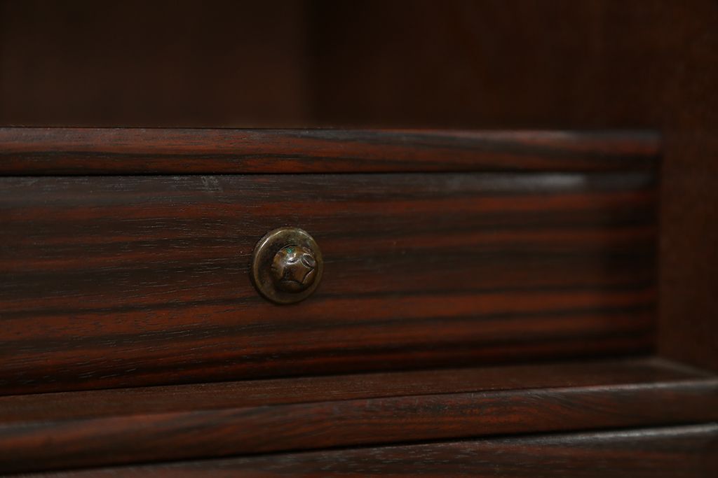 アンティーク家具　高級品!前面黒檀材の上品な小箪笥(茶箪笥・茶棚)