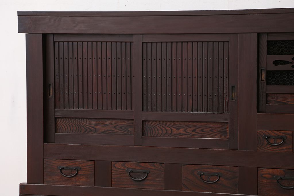 アンティーク家具　古民具・骨董　重厚!シックな六尺水屋箪笥(食器棚)