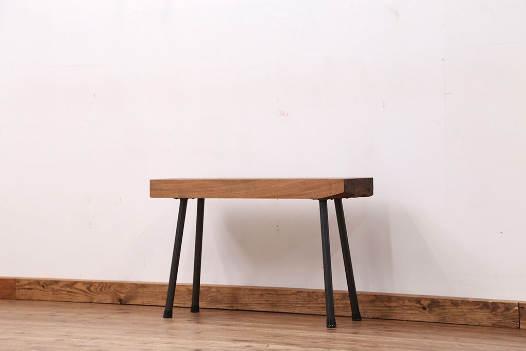 アンティーク家具　天板一枚板!古いケヤキ材の鉄脚ベンチ(長イス・長椅子)?