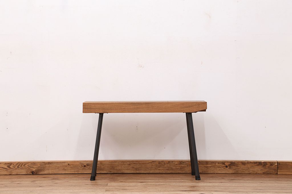 アンティーク家具　天板一枚板!古いケヤキ材の鉄脚ベンチ(長イス・長椅子)?