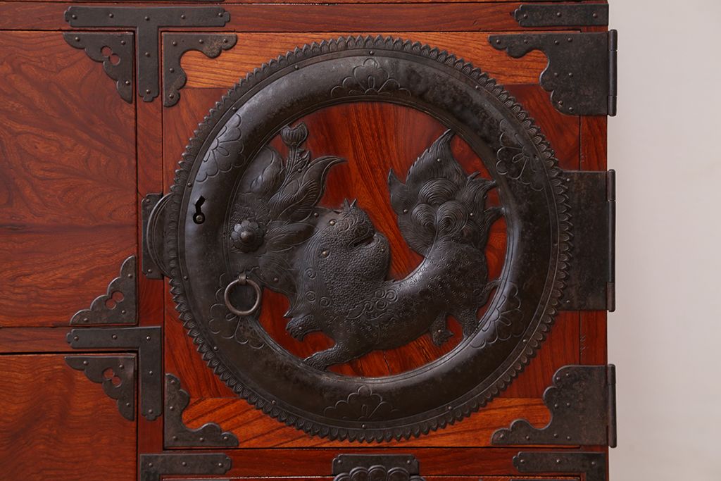 アンティーク　極上!美品!漆のキレイな前面玉杢の美しい重ね仙台箪笥(時代箪笥)