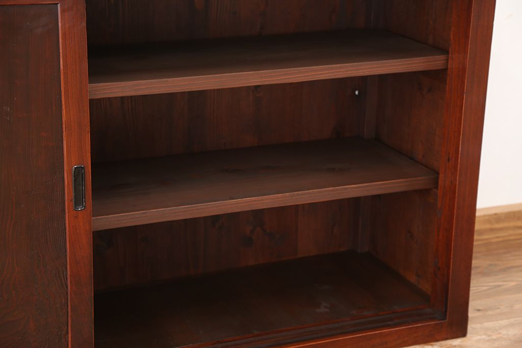 アンティーク家具　古民具・骨董　味のあるシンプルな収納棚(下駄箱、水屋箪笥)