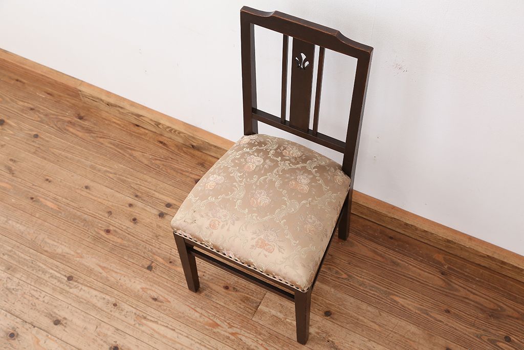 アンティーク家具　古い洋館のシックな椅子(イス)　