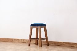 美品!古い木の角スツール(椅子・イス)　