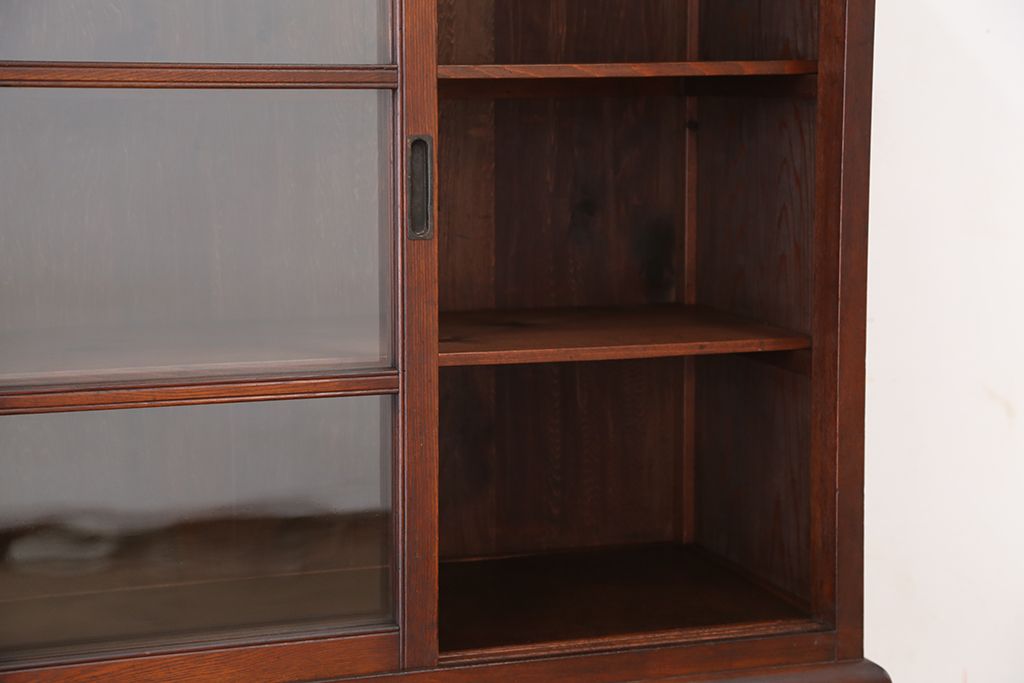 アンティーク家具　☆素敵なデザイン!古い薬屋の二段重ね収納棚(飾り棚・食器棚)(ガラスケース)