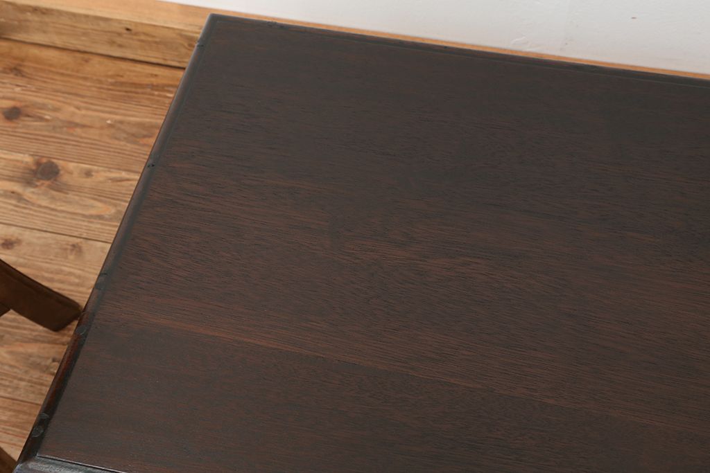 アンティーク家具　珍品!珍しいデザインの角ちゃぶ台