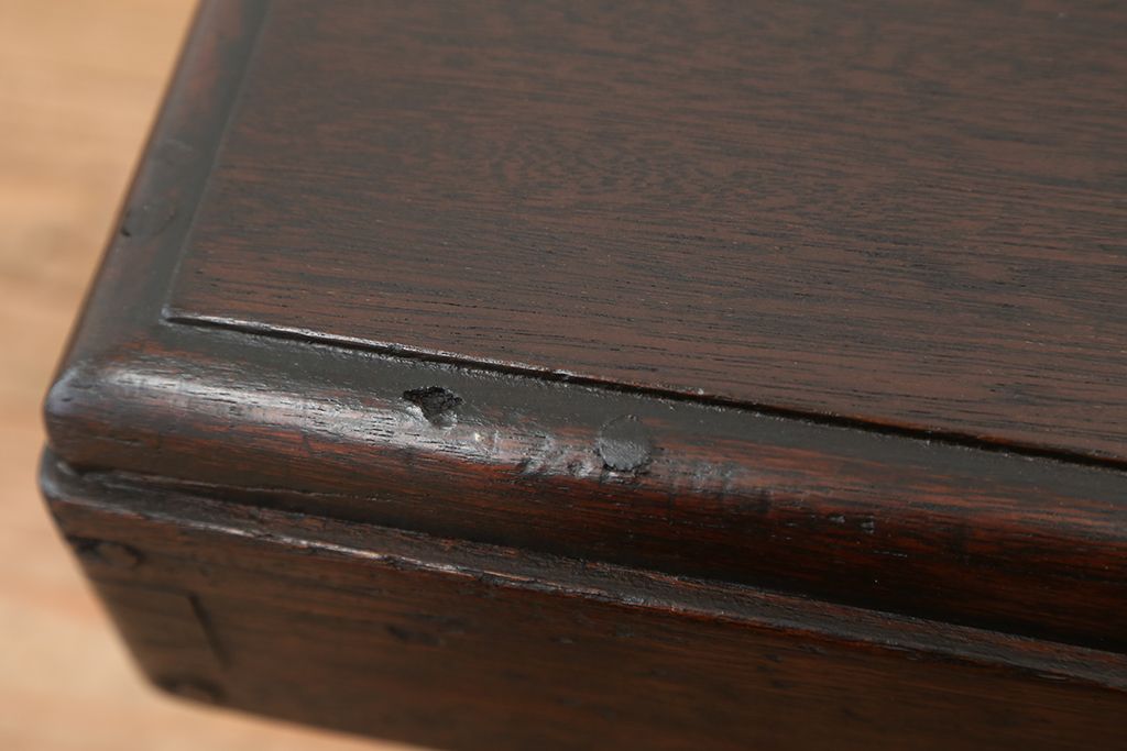 アンティーク家具　珍品!珍しいデザインの角ちゃぶ台